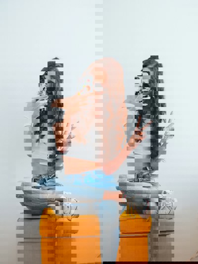 A women taking a selfie in a mirror